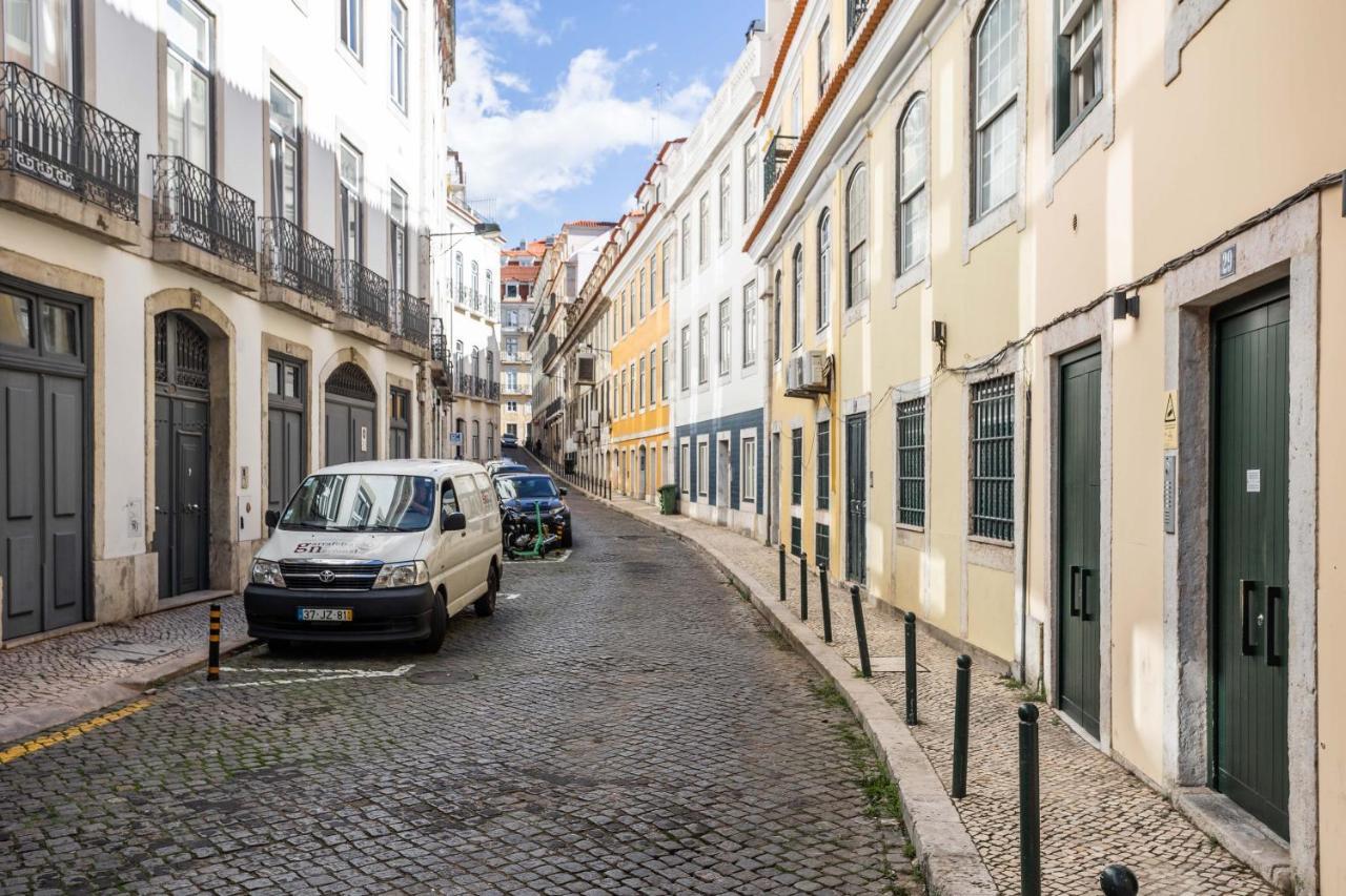 Chic Tailor Made Flat In Chiado Apartment Lisbon Exterior photo
